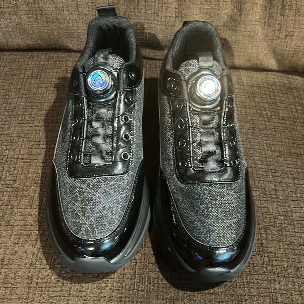 Stylish Black and Patent Leather Trim Sneakers with unique twist knob laces. - Picture 9 of 9